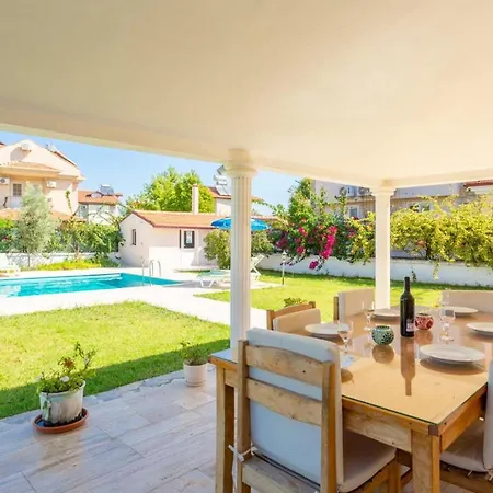Villa Atlantis
